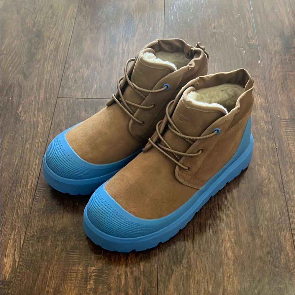 Men's Brown and Blue Boots UGG